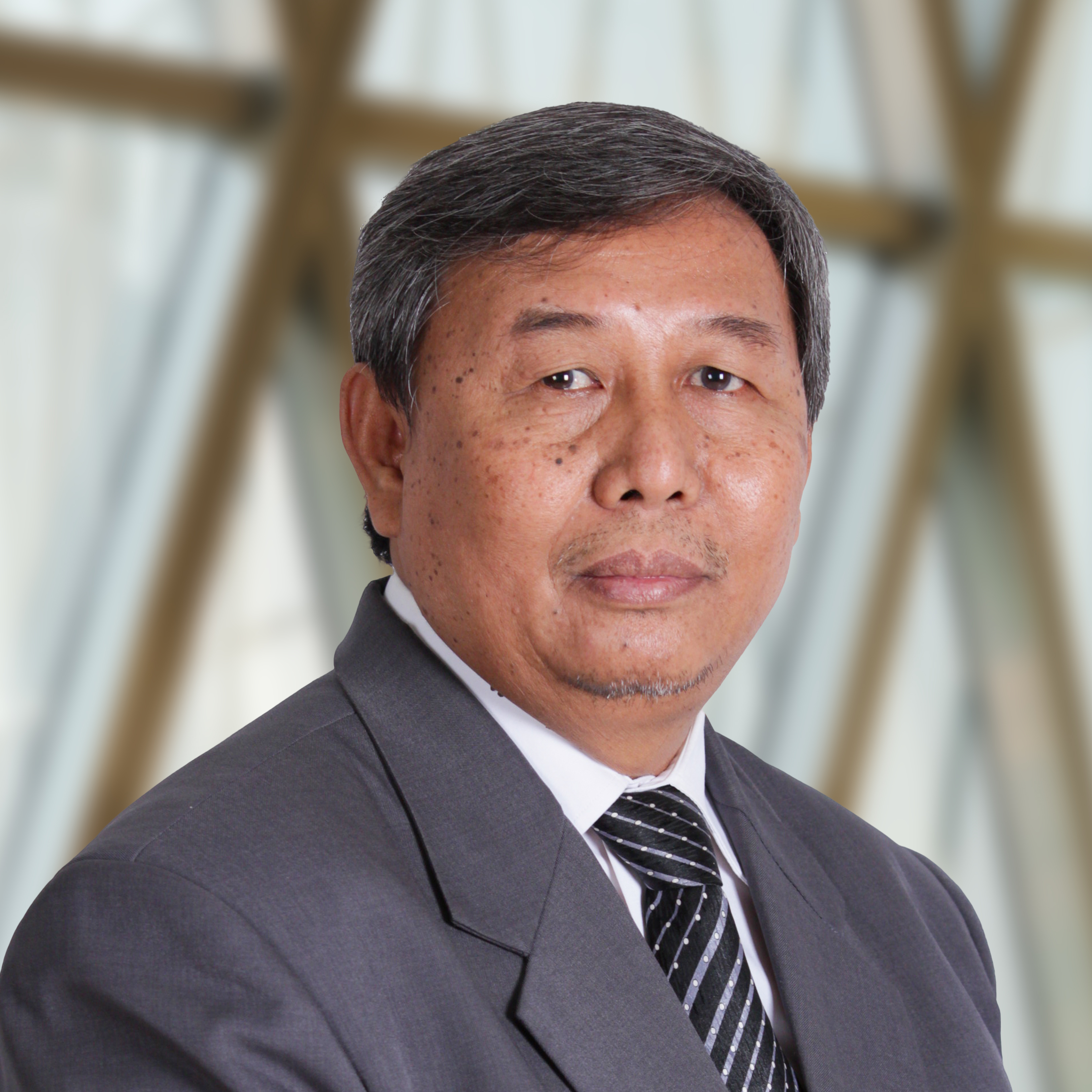 Dr. Suwandi, SE, M.Si